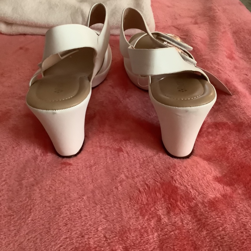 Platform Heels. - Picture 10 of 12